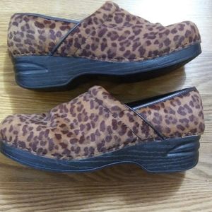 Croft&Barrow Sole(Sense)abiity Cheetah Print Clogs